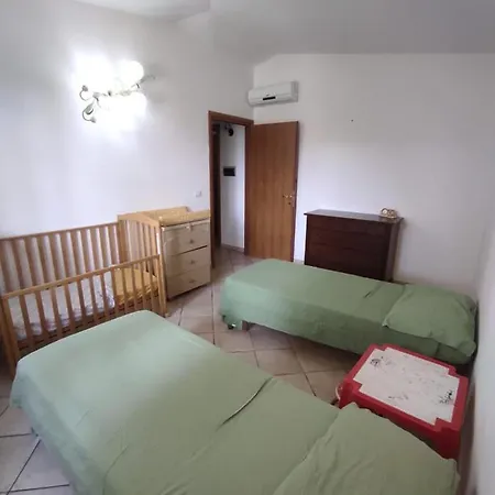 Holiday home Casa A Un Minuto A Piedi Dal Mare